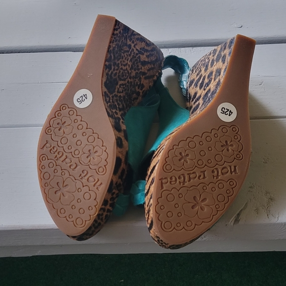 Wedge Heel - Picture 6 of 6